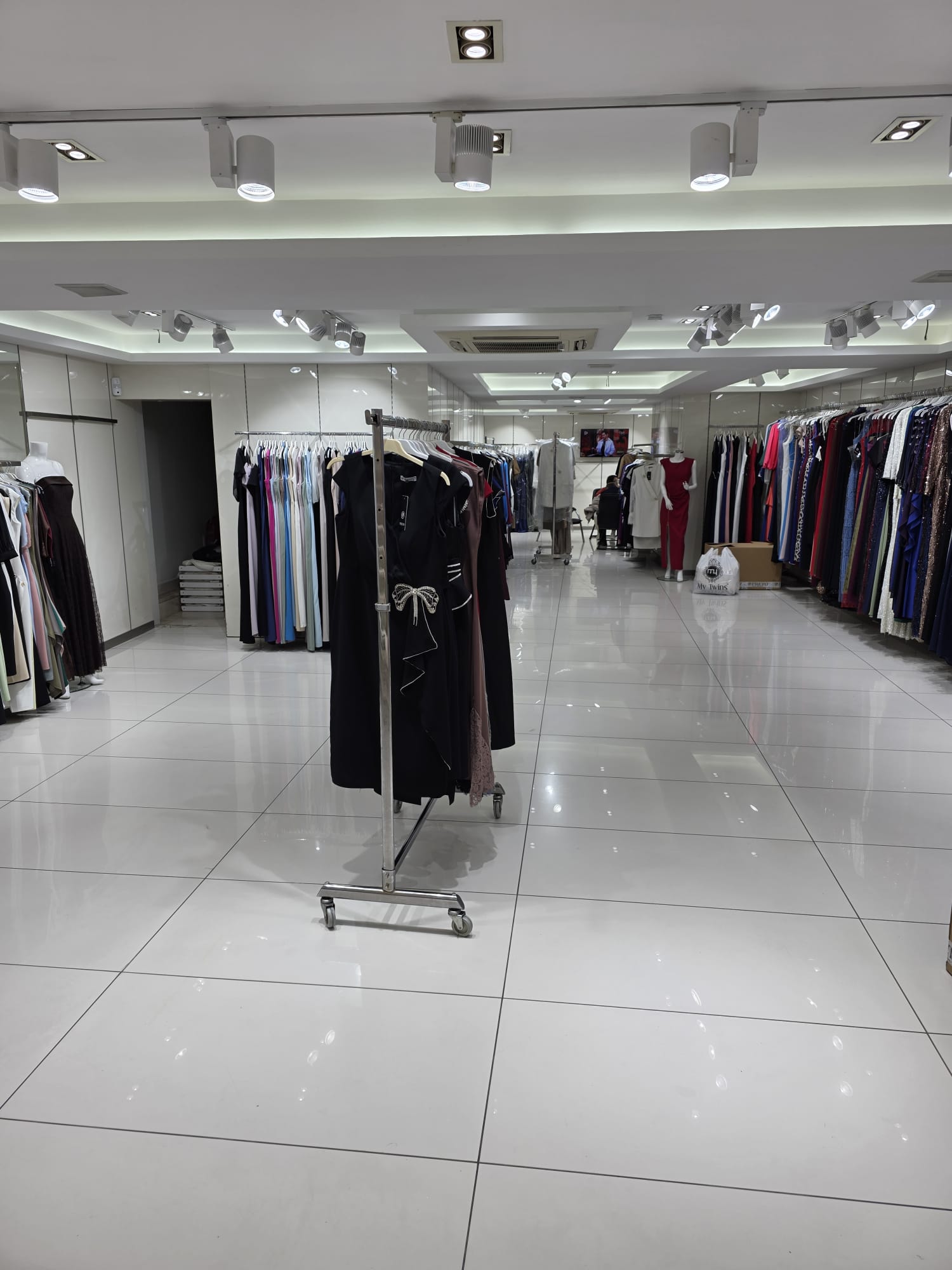 Store Gallery 2