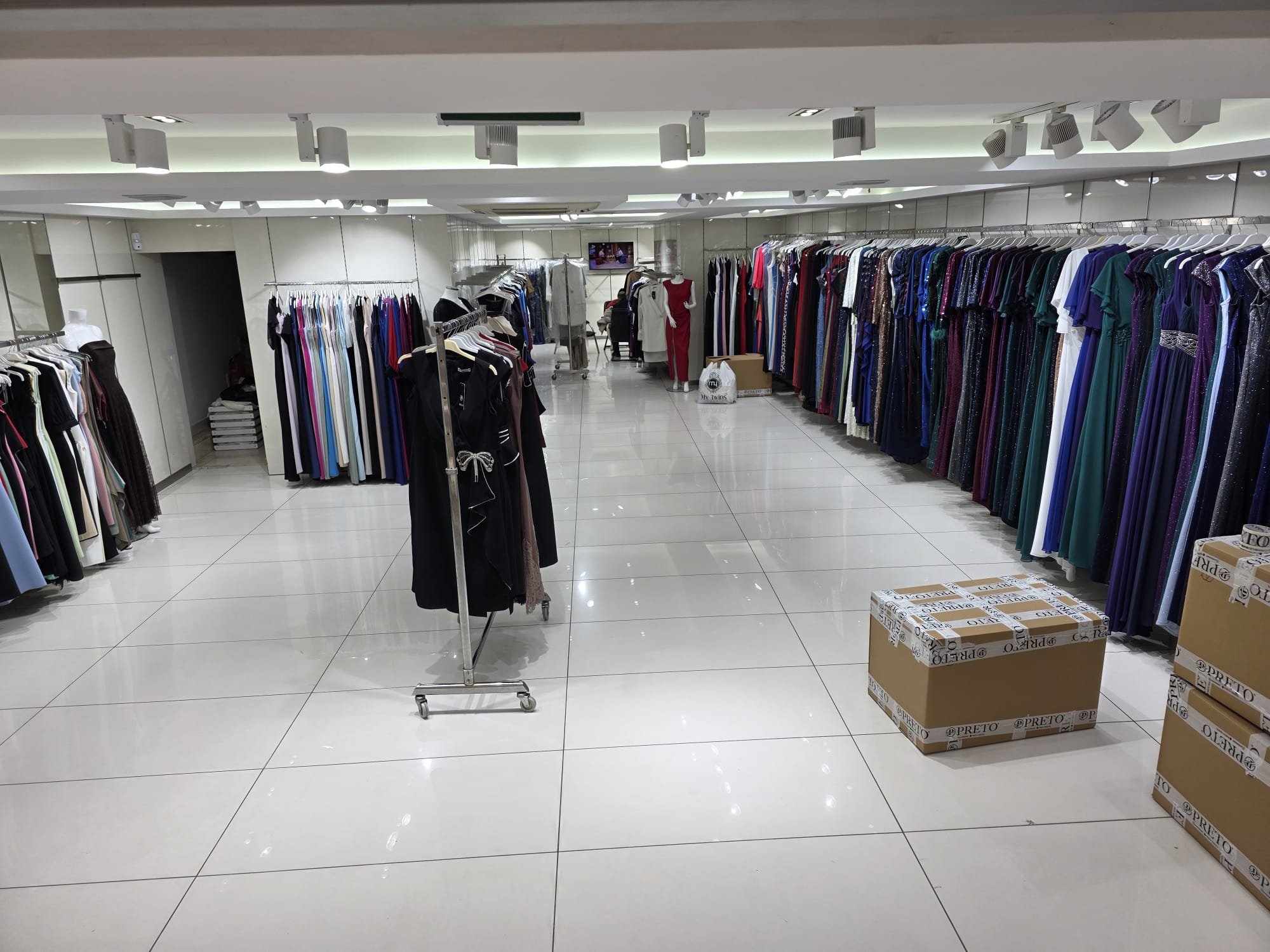 Store Gallery 3